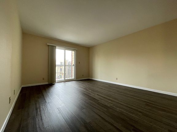3rd image of 236 26th Ave #2