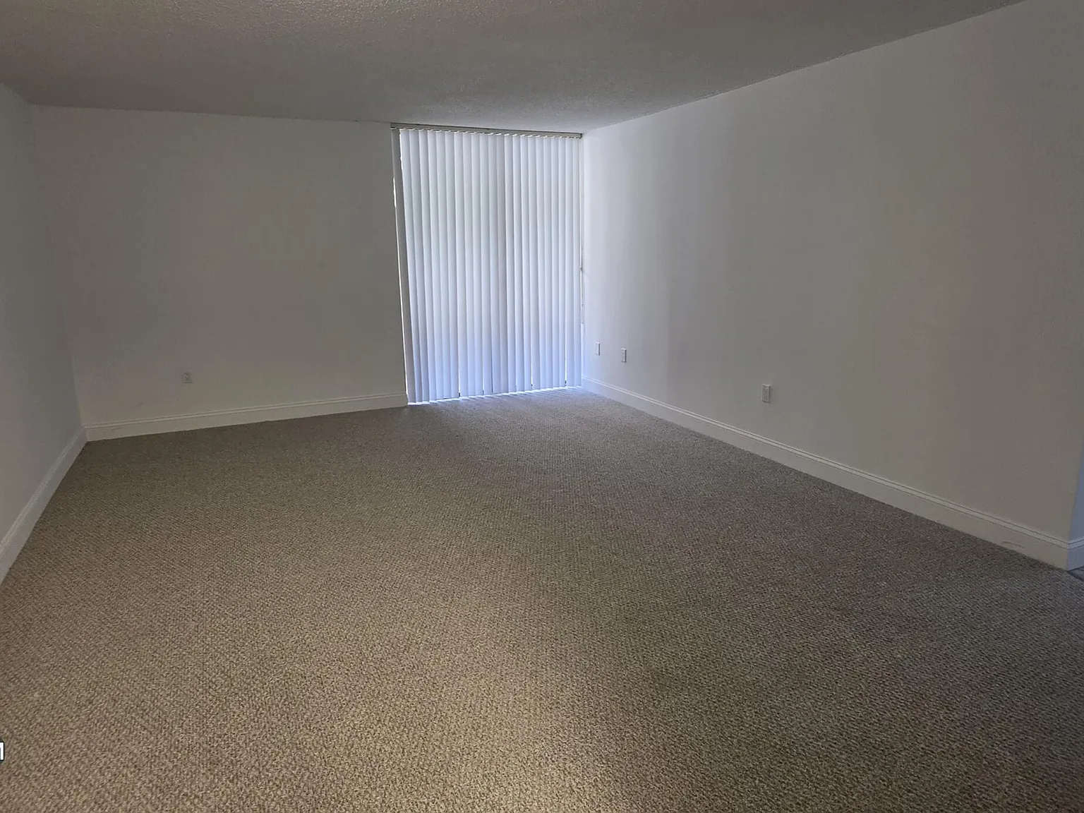 10500 SW 108th Ave — Photo 4