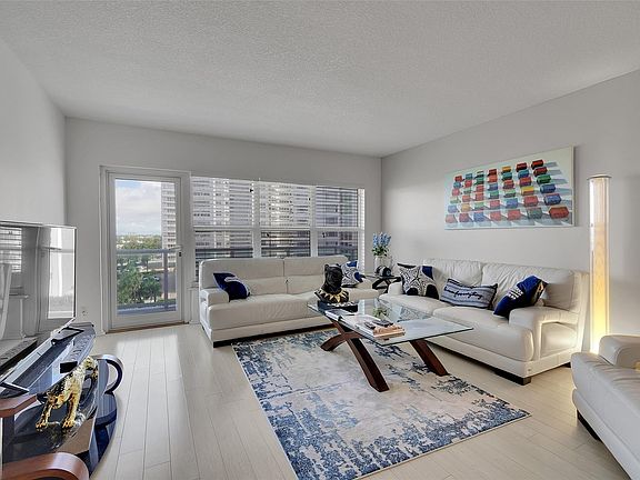 3rd image of 3550 Galt Ocean Drive #608