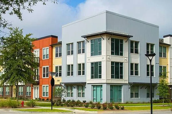Building Photo 5