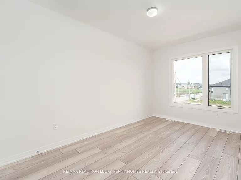 123 Schmeltzer Cres — Photo 20