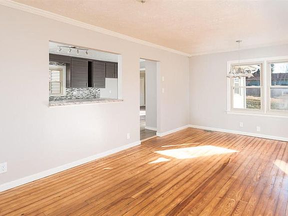 3rd image of 1704 Vada Cir