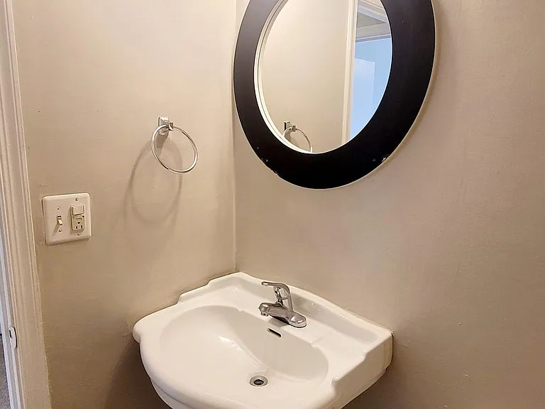2818 Goolsby Ave — Photo 7