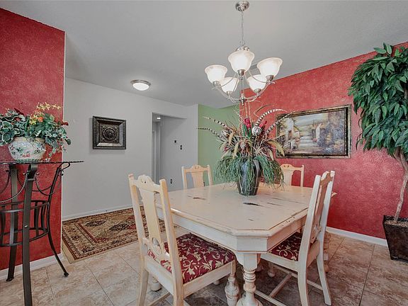 4th image of 8418 Resada Park Ln