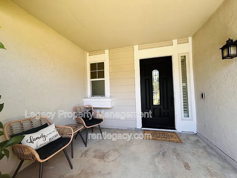 3047 Mill Oak Way — Photo 3