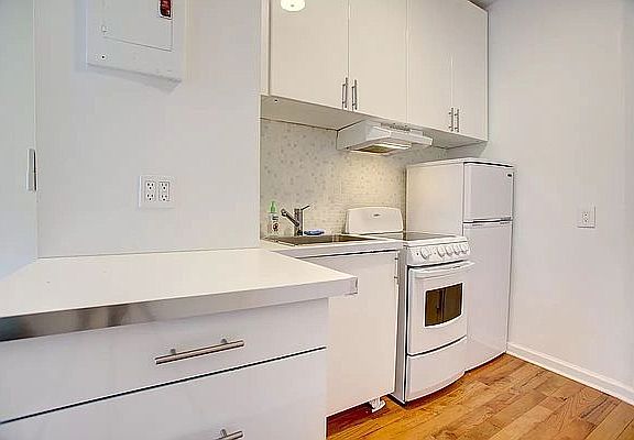 2nd image of 137 W 83rd St #3SW