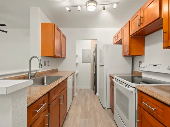 95-668 Wikao St APT J106, Mililani, HI 96789