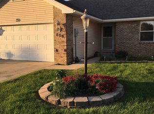 808A Kara Ave, Saint Joseph, IL 61873