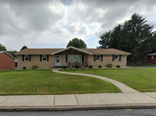 4426 N Church St, Whitehall, PA 18052