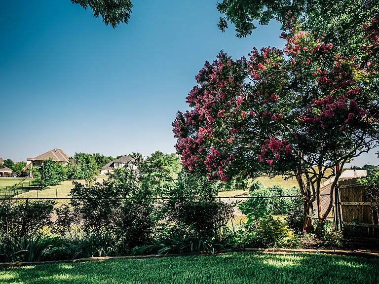 6309 Riviera Dr — Photo 46