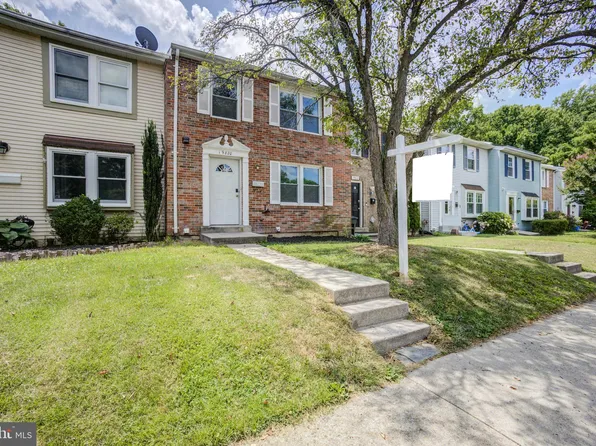 19820 Wheelwright Dr, Gaithersburg, MD 20886