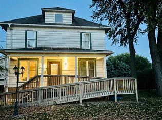 578 S Bridge St, Markesan, WI 53946