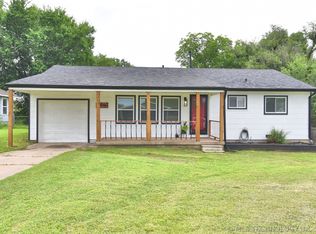 1656 S Hickory Ave, Bartlesville, OK 74003