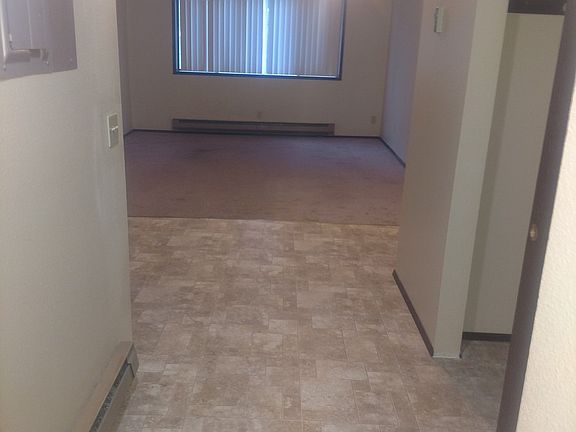 2nd image of 835 N Oak Harbor St APT 105
