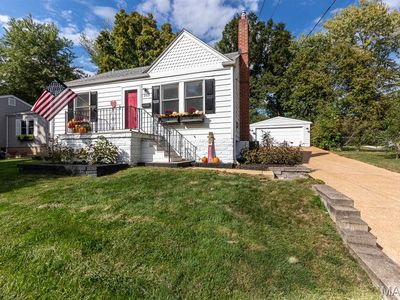 203 E Jackson Rd, Saint Louis, MO, 63119