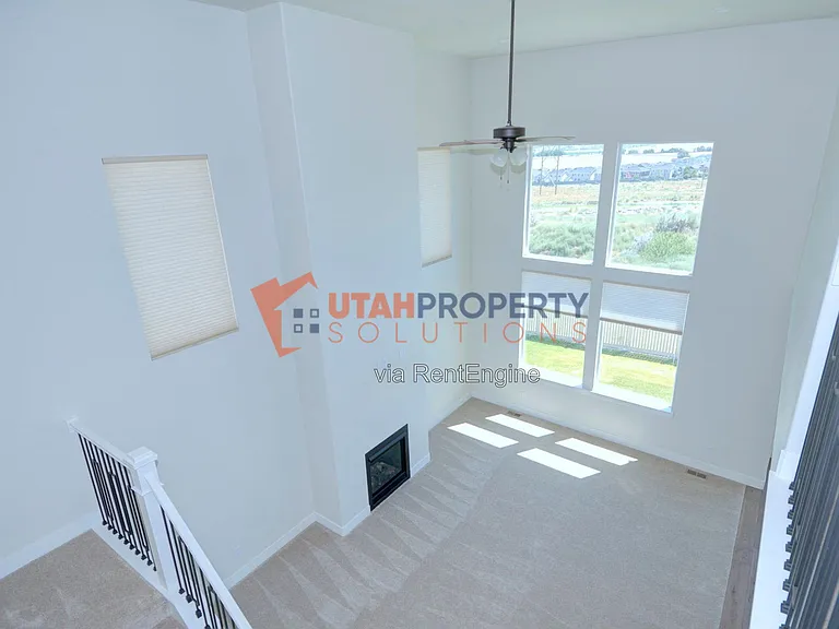 1353 W Quailhill Rd — Photo 6