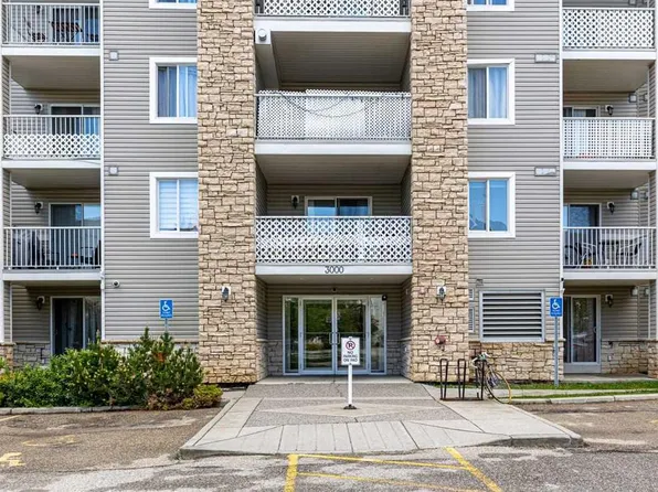 16320 W 24th St SW #3212, Calgary, AB T2Y 5A1