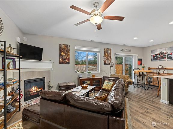 5th image of 5627 NE 85th Drive