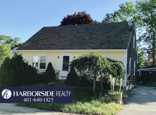 11 Napoleon St, Warren, RI 02885