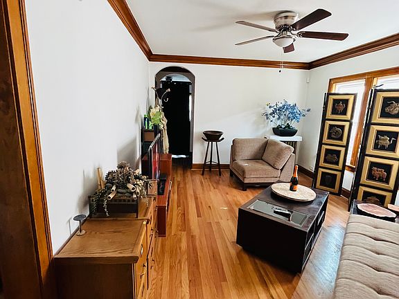3rd image of 5133 W Wrightwood Ave APT 2