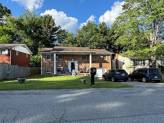 2nd image of 159 Pinevilla Dr