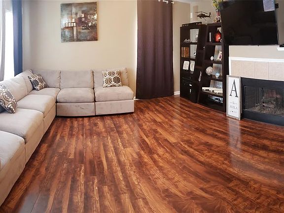 5th image of 10138 Hollyvine Ln