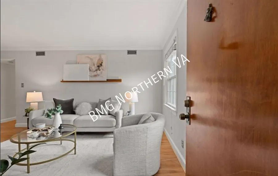Building Photo - 2509 Arlington Blvd #102