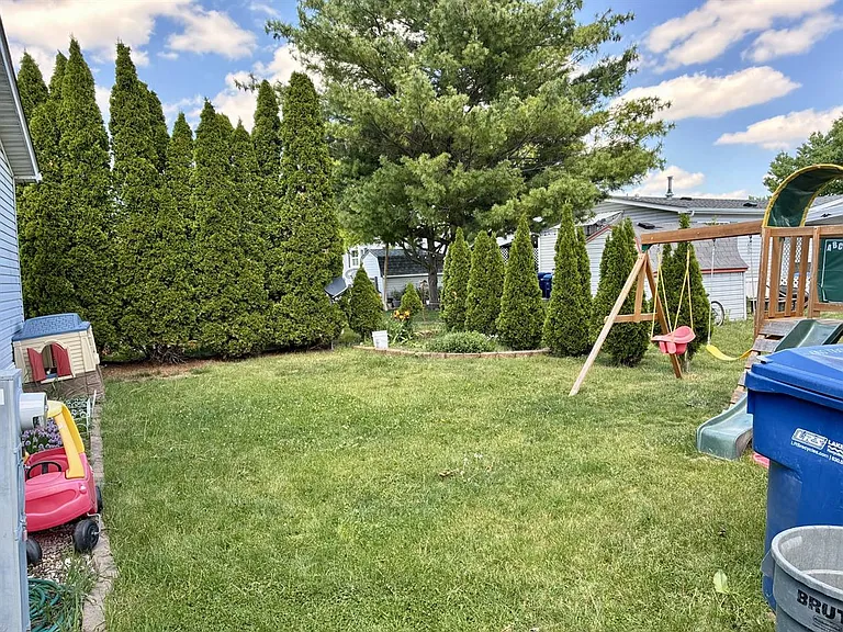 840 Bel Air Ln — Photo 23