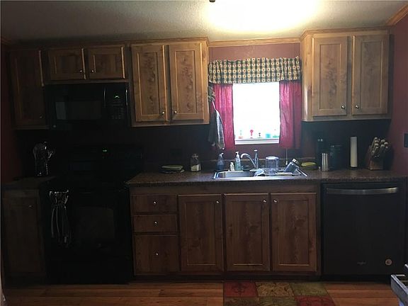 4th image of 137 Olga Dr