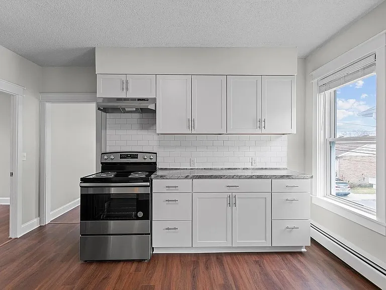 29 Cole St #2NDFLOOR — Photo 2