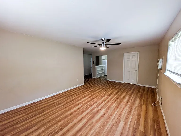 110 Farm Dr. — Photo 6