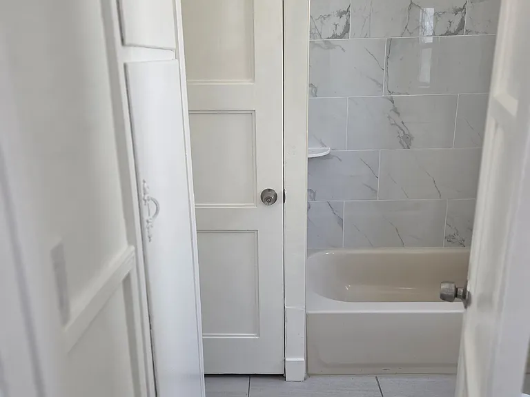 1119 1/2 Ogden Dr W #1119-1/2 — Photo 3