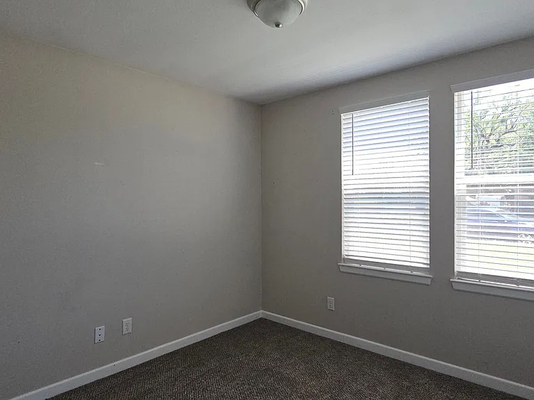 1638 Merchant St — Photo 31