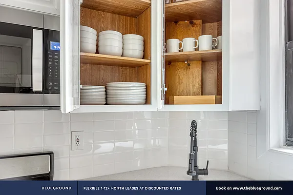 Rented by The Blueground | media 87