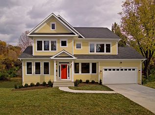 1100 Hillcrest Dr SW, Vienna, VA 22180