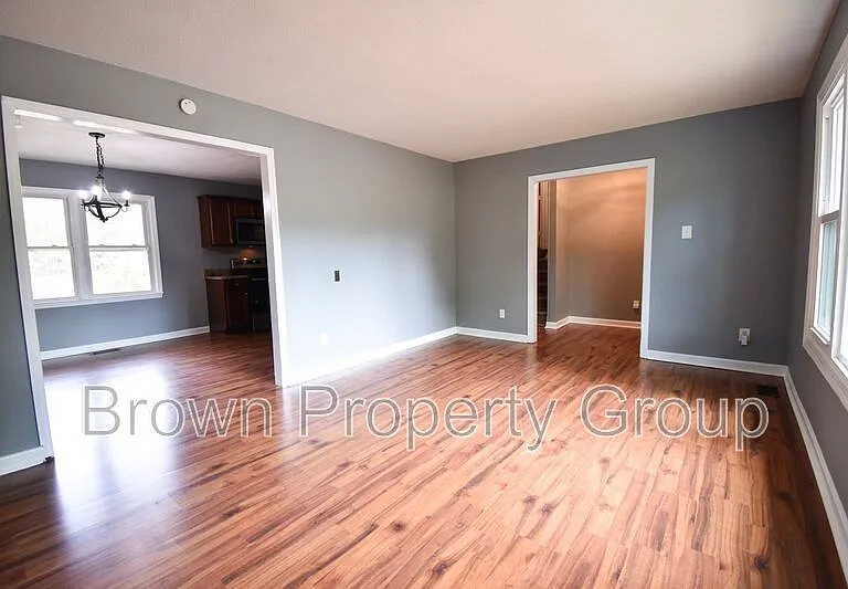 1733 Swann St — Photo 19