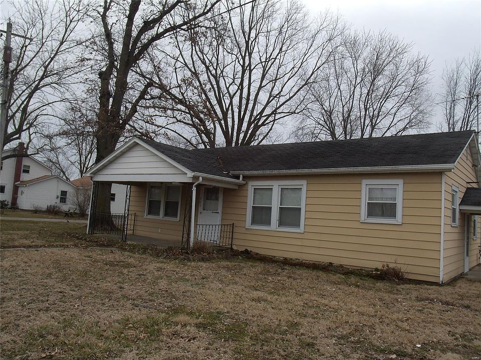 1st image of 903 E High St