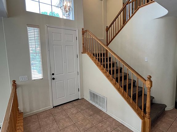 2nd image of 4456 Glacier Peak Cir