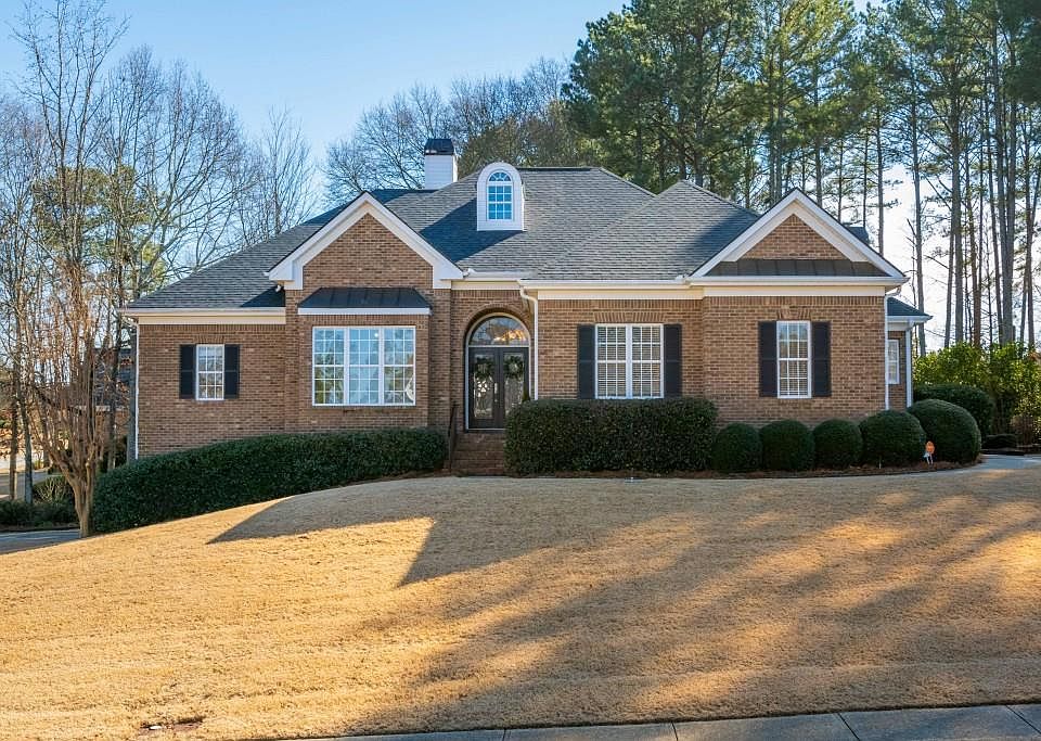 1st image of 412 Mallory Cir