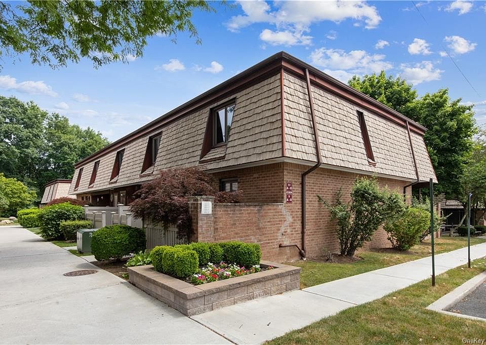1st image of 5B Heritage Dr #B
