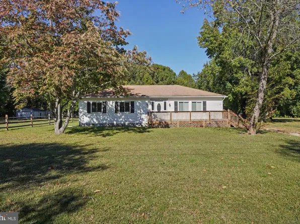 641 Holly Vista Dr, Colonial Beach, VA 22443