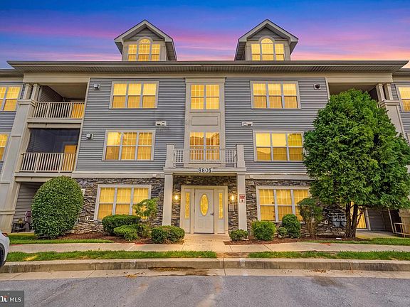 3rd image of 8805 Stone Ridge Cir APT 304