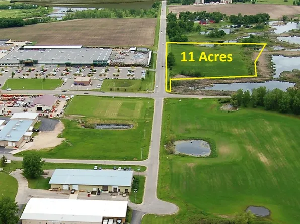 4 S Broadway St, Alexandria, MN 56308