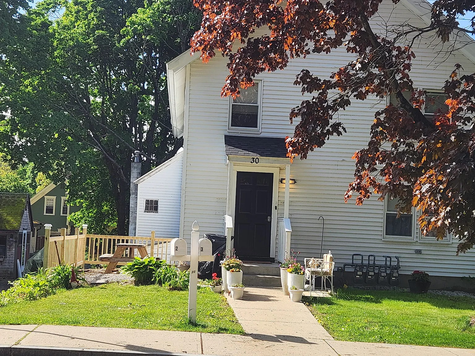 30 Emmons St — Photo 1