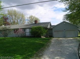 17355 Fawn River Rd, White Pigeon, MI 49099