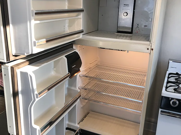 Fullsize refrigerator/freezer.