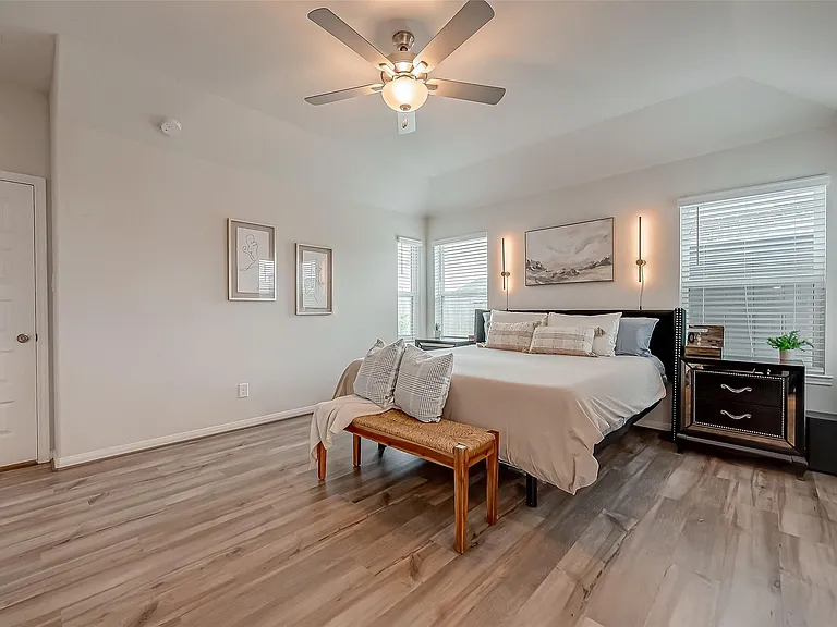2114 Cherryvale Dr — Photo 19