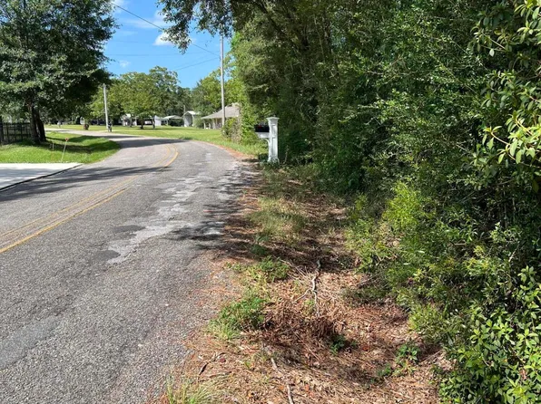 Mennonite Rd, Gulfport, MS 39503
