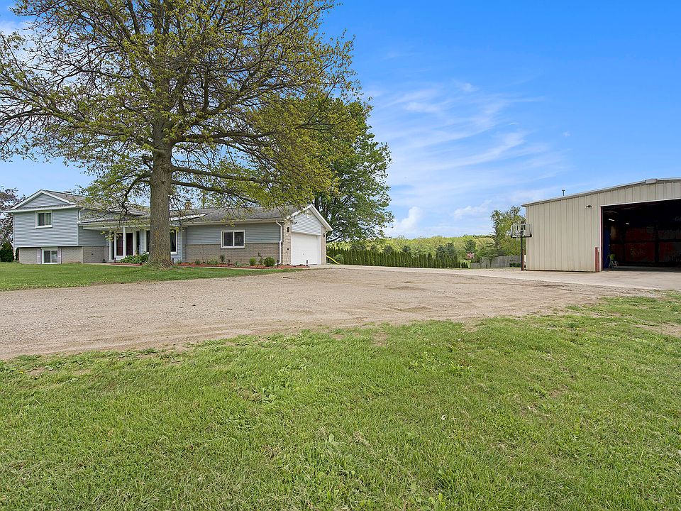 7945 N Territorial Rd, Dexter, MI 48130 Zillow