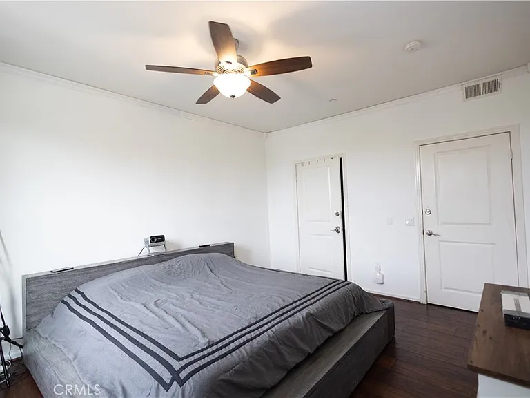 1901 S Victoria Ave #105 — Photo 11